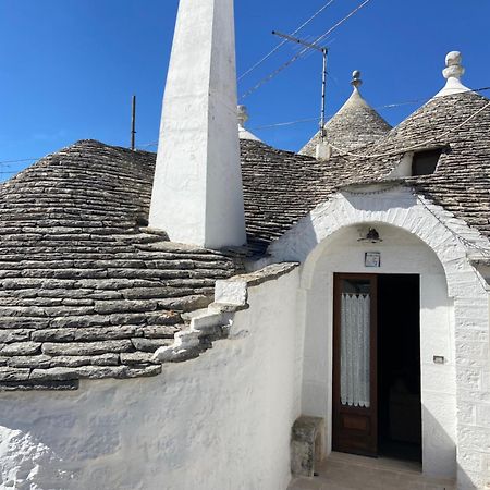 شقة A Due Passi Dal Centro - Trullo ألبيروبيللو المظهر الخارجي الصورة