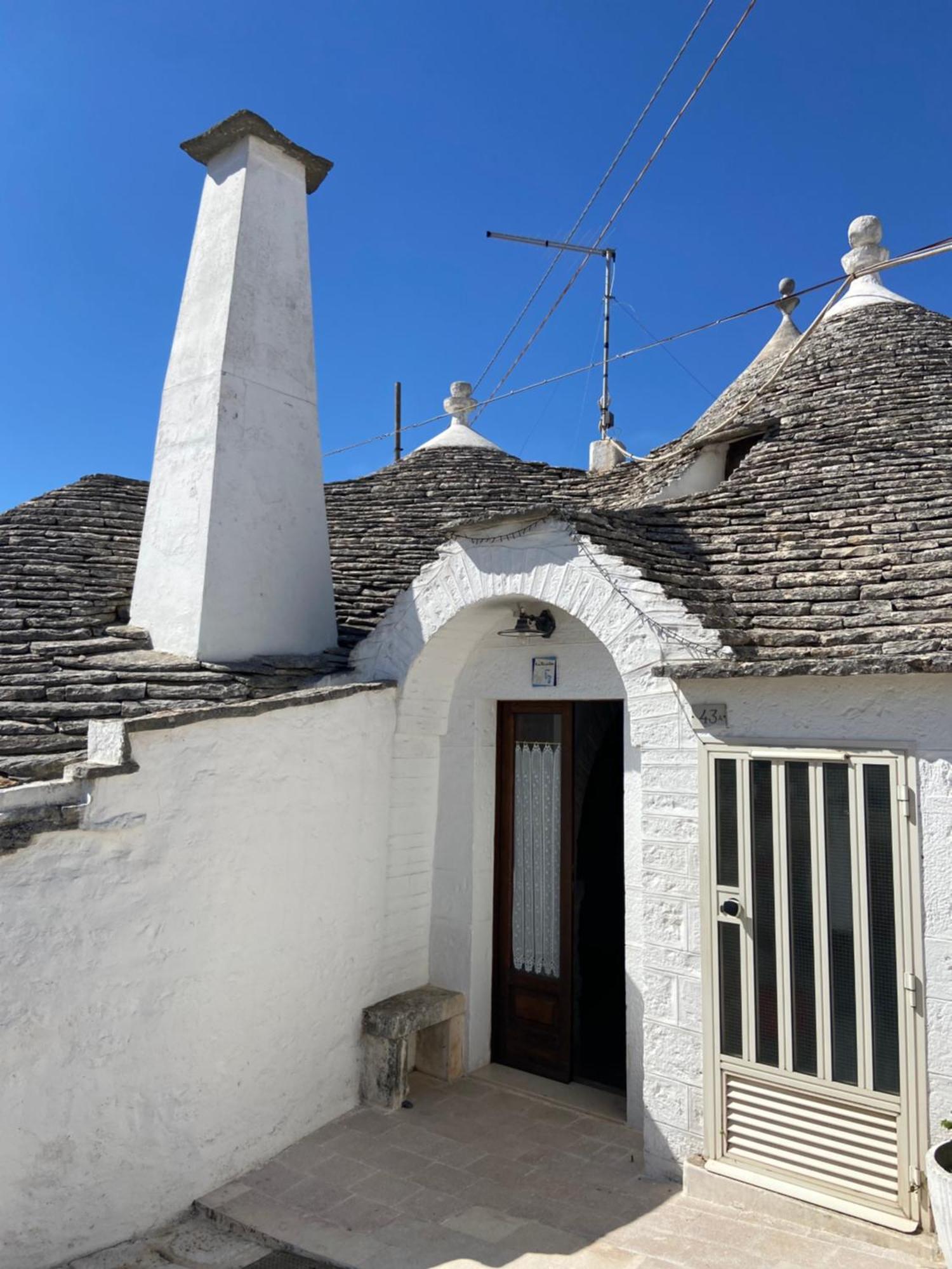 شقة A Due Passi Dal Centro - Trullo ألبيروبيللو المظهر الخارجي الصورة